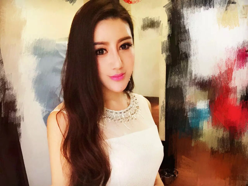 先看看下面这组福利照吧～俗话说:上有天堂,下有苏杭,杭州的美女会