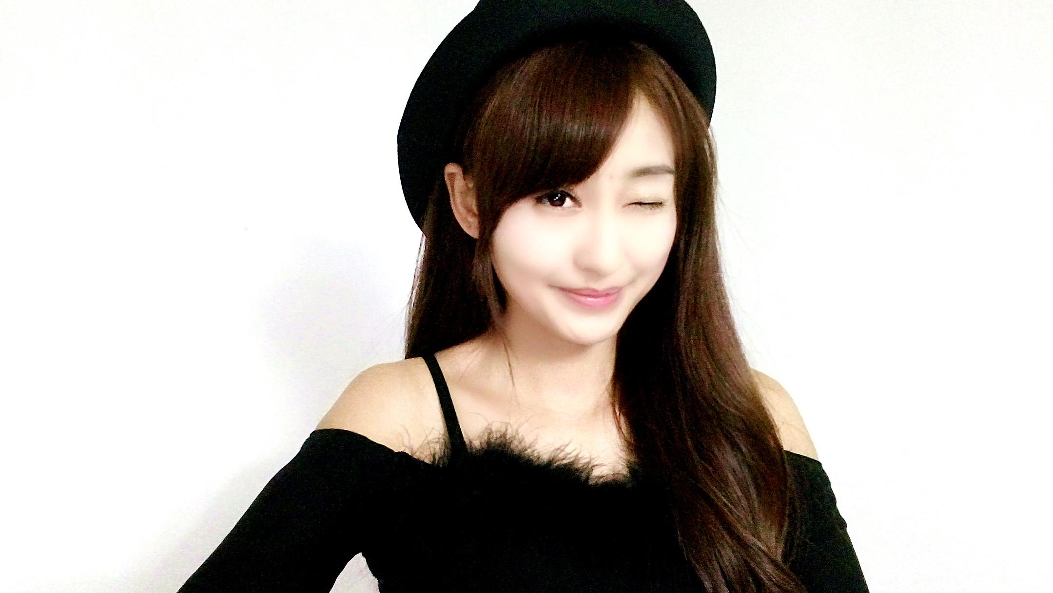 cc365就有这么个妹纸晨曦,来自东北的大眼睛,柔柔一笑盈盈一池春水